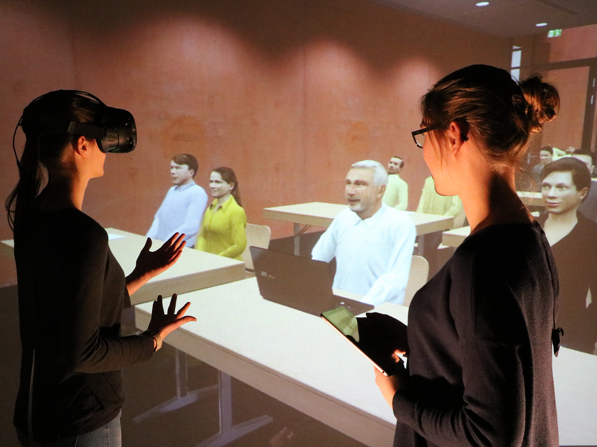 Angst und Schmerz mit Hilfe von Virtual Reality therapieren